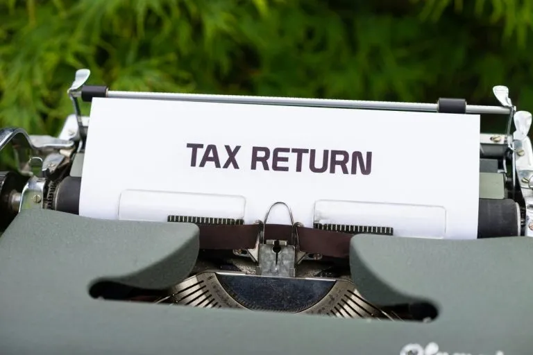 How to claim tax deductible expenses as an individual